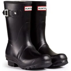 Hunter Women's Original Short Rain Boots In Black -Shoe Style Shop 1 9 19 hunter original short wellington boots black 1 1100x