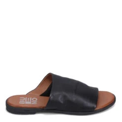 Bueno Women's Yanni Sandal In Black -Shoe Style Shop BU YANNI BK 1191 2 1100x
