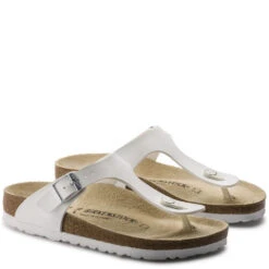 Birkenstock Gizeh Birko-Flor In White -Shoe Style Shop b i birkenstock gizeh birko flor white 43733 3 1100x